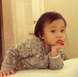 李小璐女儿表情包