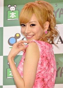 av明星中国,崛起与争议并存