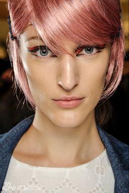 宫廷妆图片,穿越时空的华丽演绎